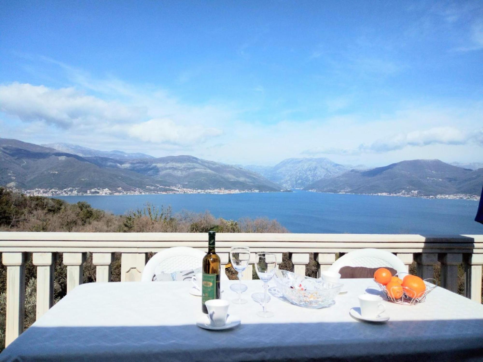 Apartments Vidikovac Τίβατ Εξωτερικό φωτογραφία