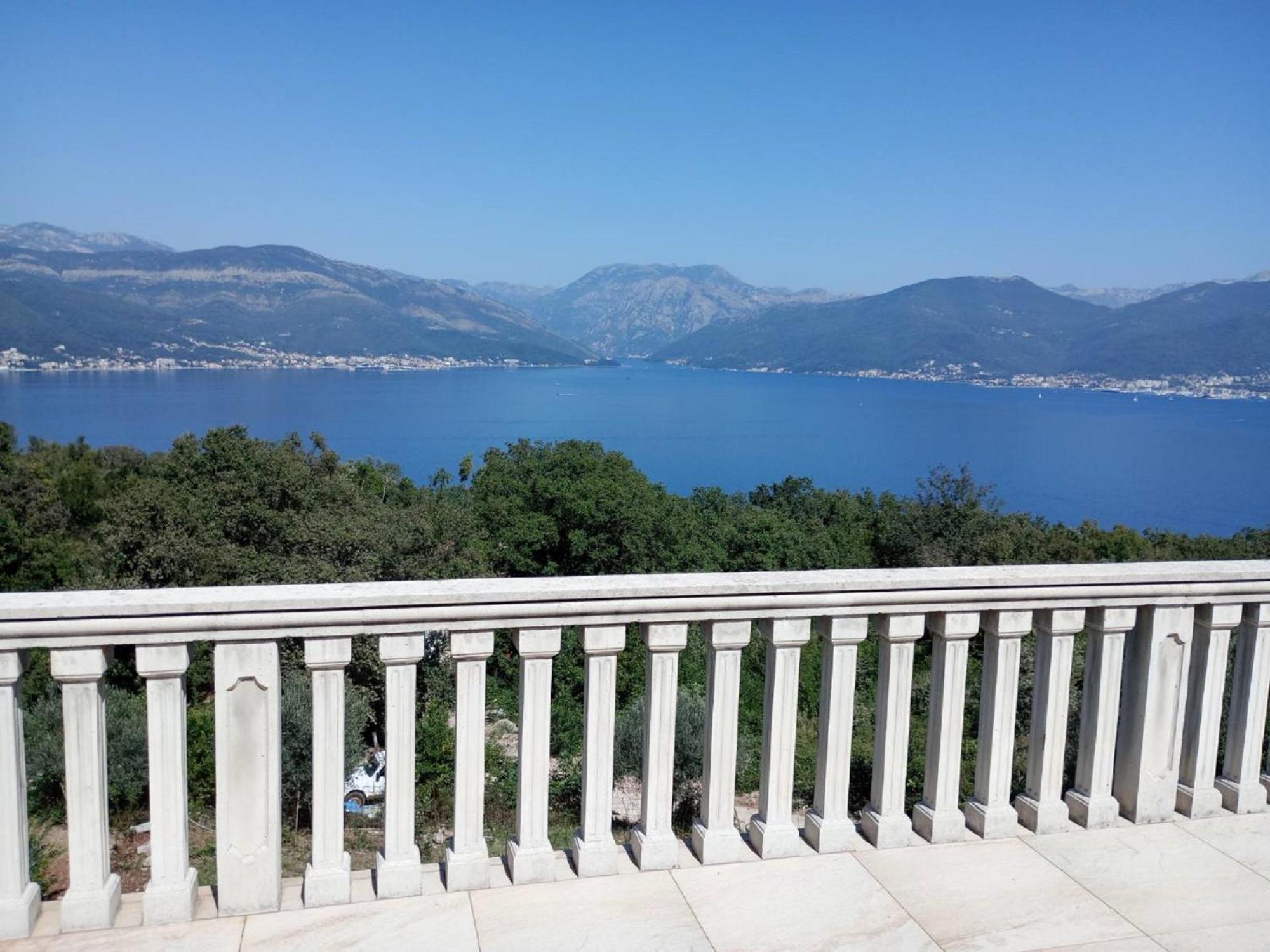 Apartments Vidikovac Τίβατ Εξωτερικό φωτογραφία